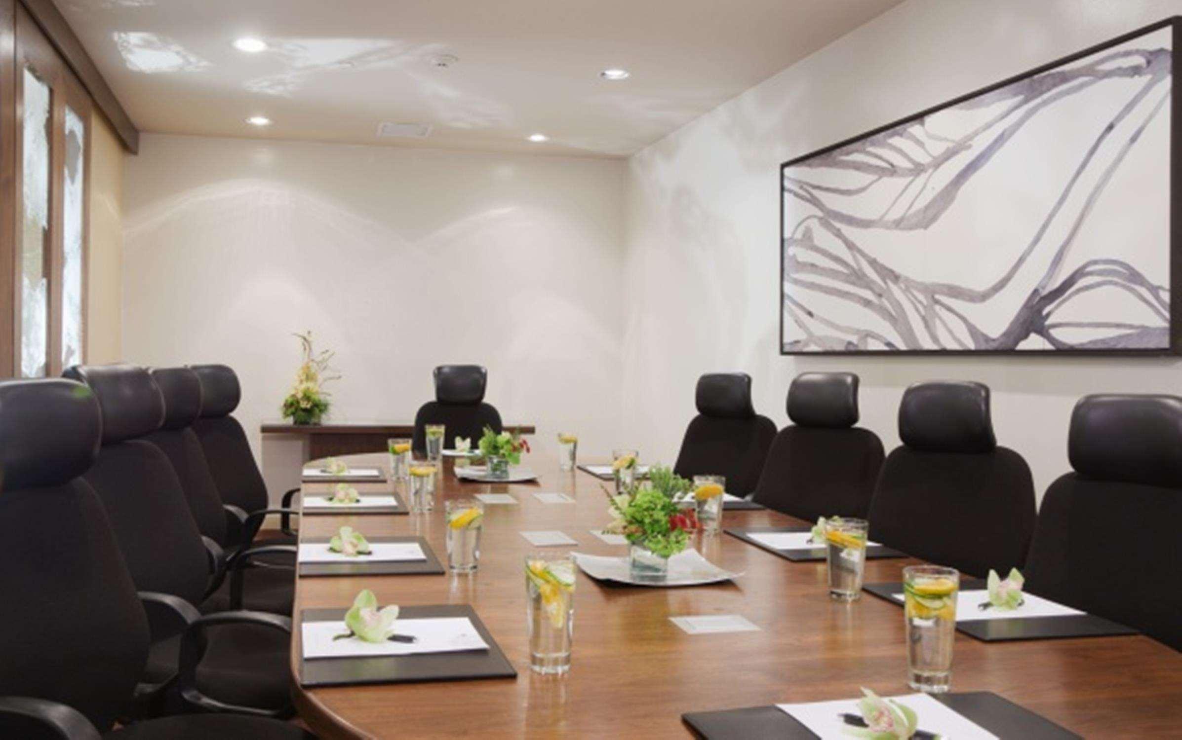 Hotel Doubletree By Hilton Monrovia - Pasadena Area Business photo