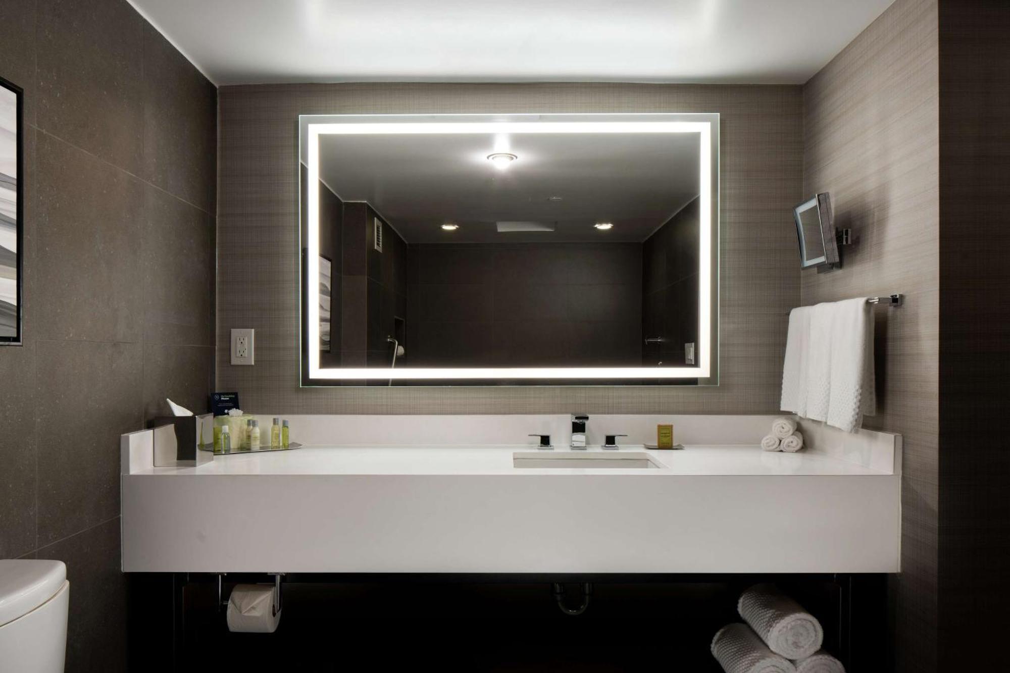Hotel Doubletree By Hilton Monrovia - Pasadena Area Extérieur photo