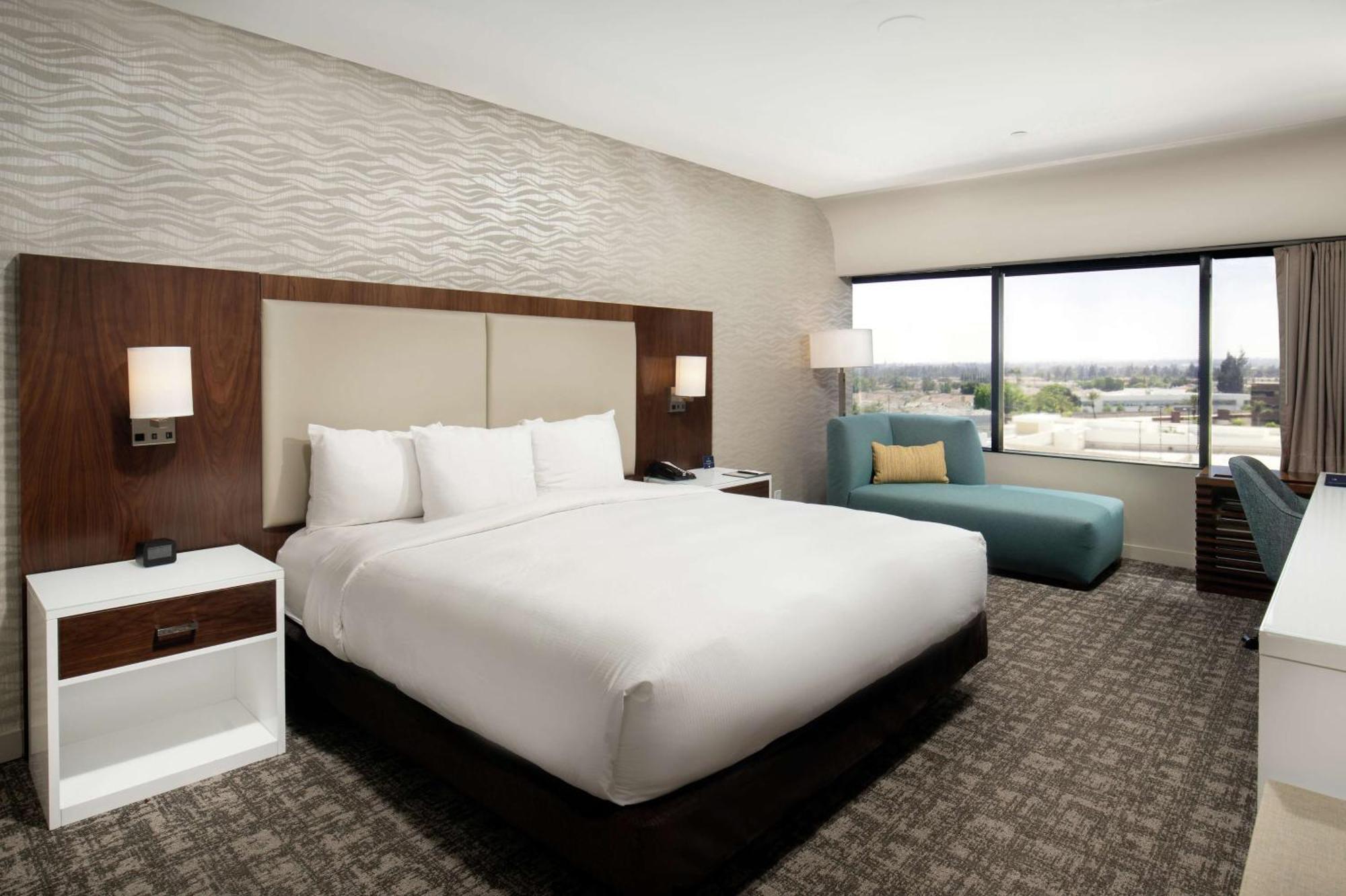 Hotel Doubletree By Hilton Monrovia - Pasadena Area Extérieur photo