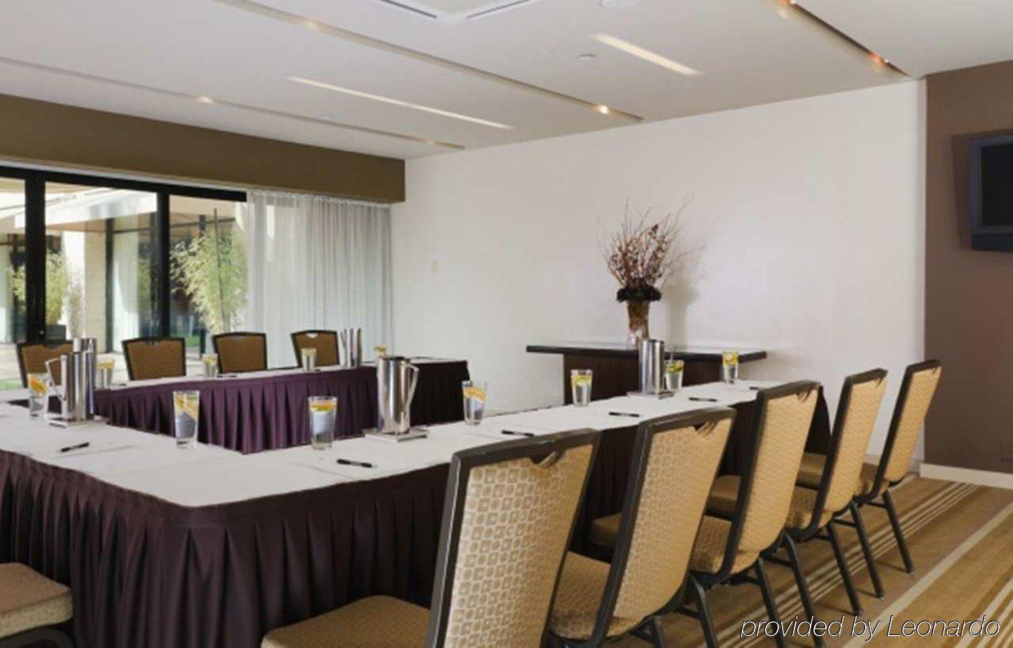 Hotel Doubletree By Hilton Monrovia - Pasadena Area Business photo